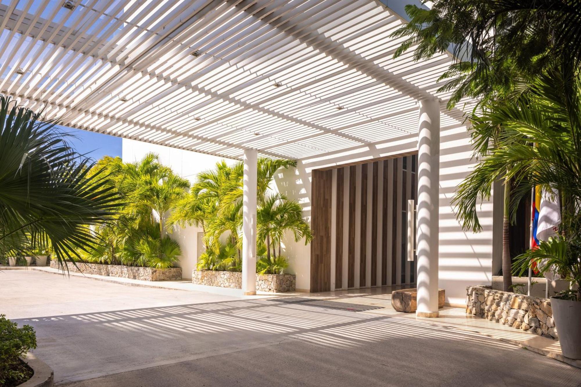 Santa Marta Marriott Resort Playa Dormida Екстер'єр фото The entrance of the new terminal