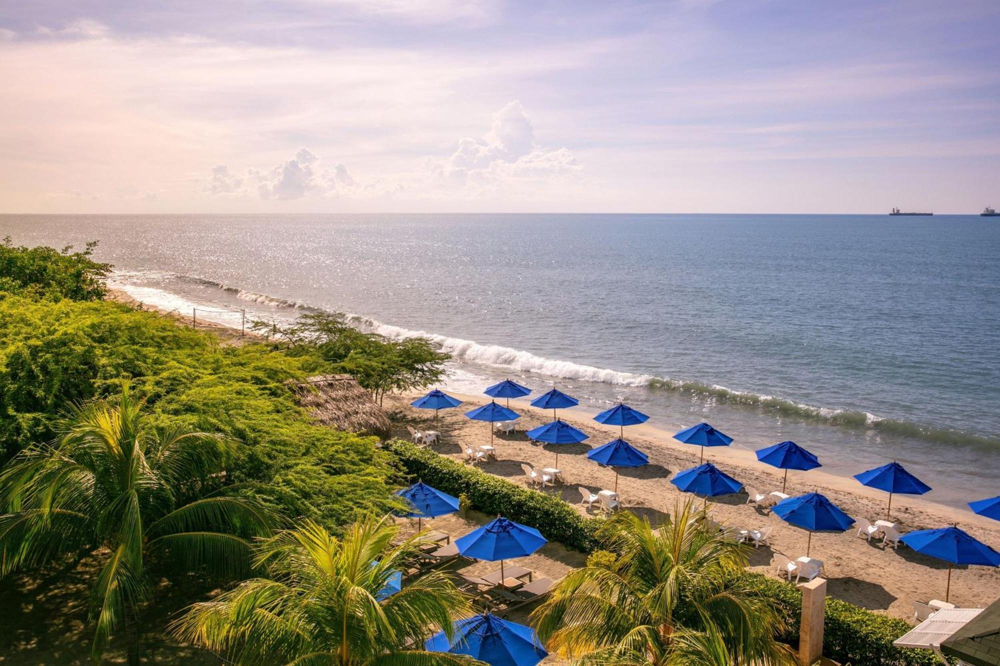 Santa Marta Marriott Resort Playa Dormida Екстер'єр фото Beach at the InterContinental Resort